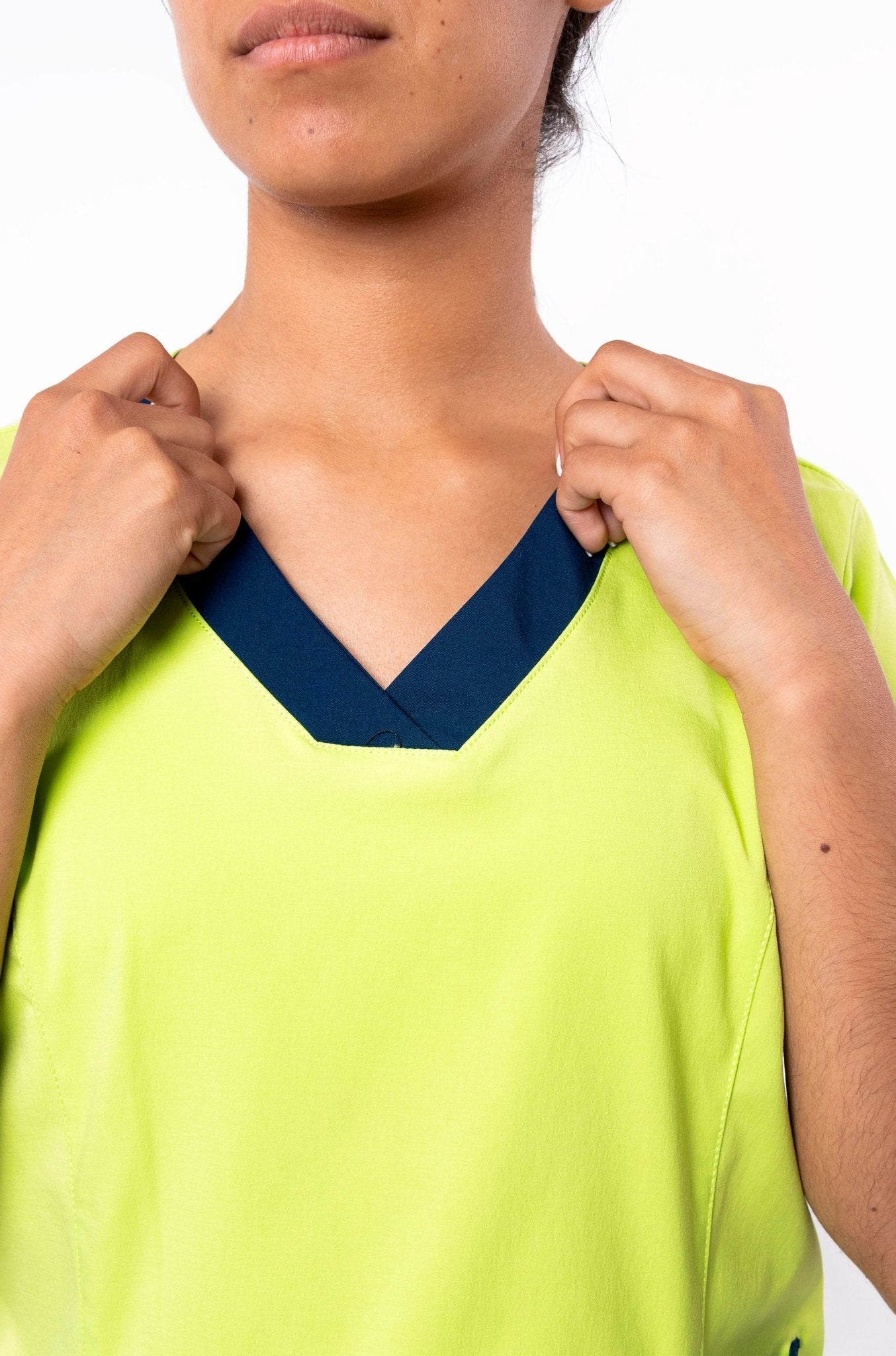 FILIPINA MÉDICA PARA SCRUB OPORTO MUJER #Color_Verde